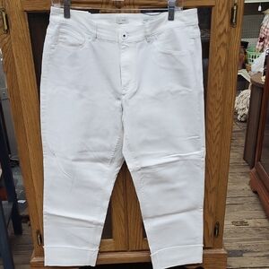 NWT J.Jill Denim Cropped Pants